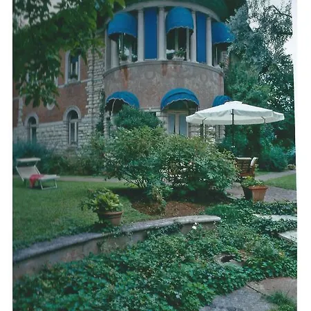 V Bed and breakfast Brescia