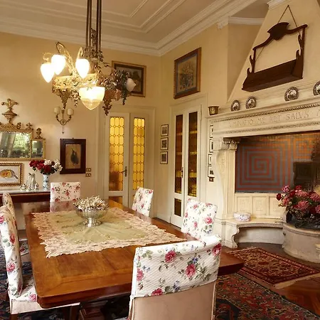 Bed & Breakfast V