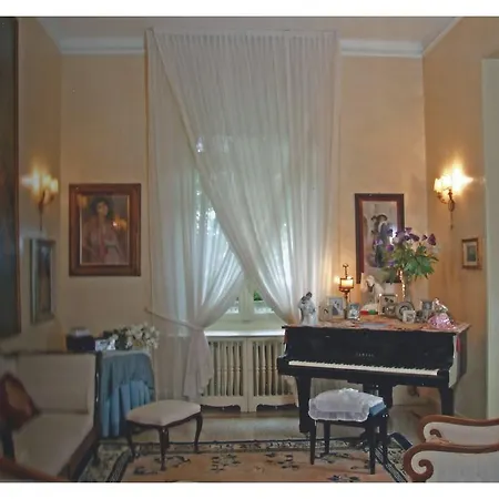 V Nocleg ze śniadaniem 4*
