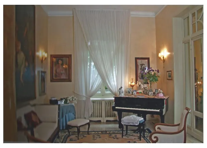 V Nocleg ze śniadaniem 4*